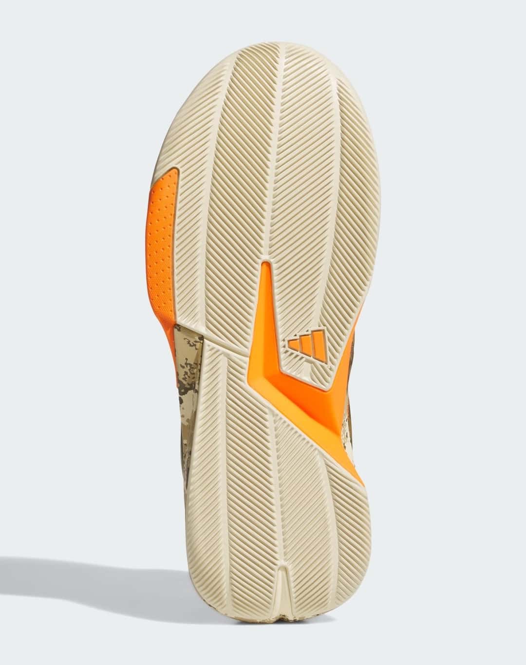 Suela de la adidas Crazy Energy What The Camo, beige con piezas naranjas y el logo de adidas
